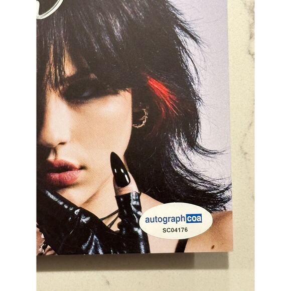 MAGGIE LINDEMANN - Paranoia Cd with Signed / Autographed COA Booklet - ACOA #4 - Picture 5 of 11